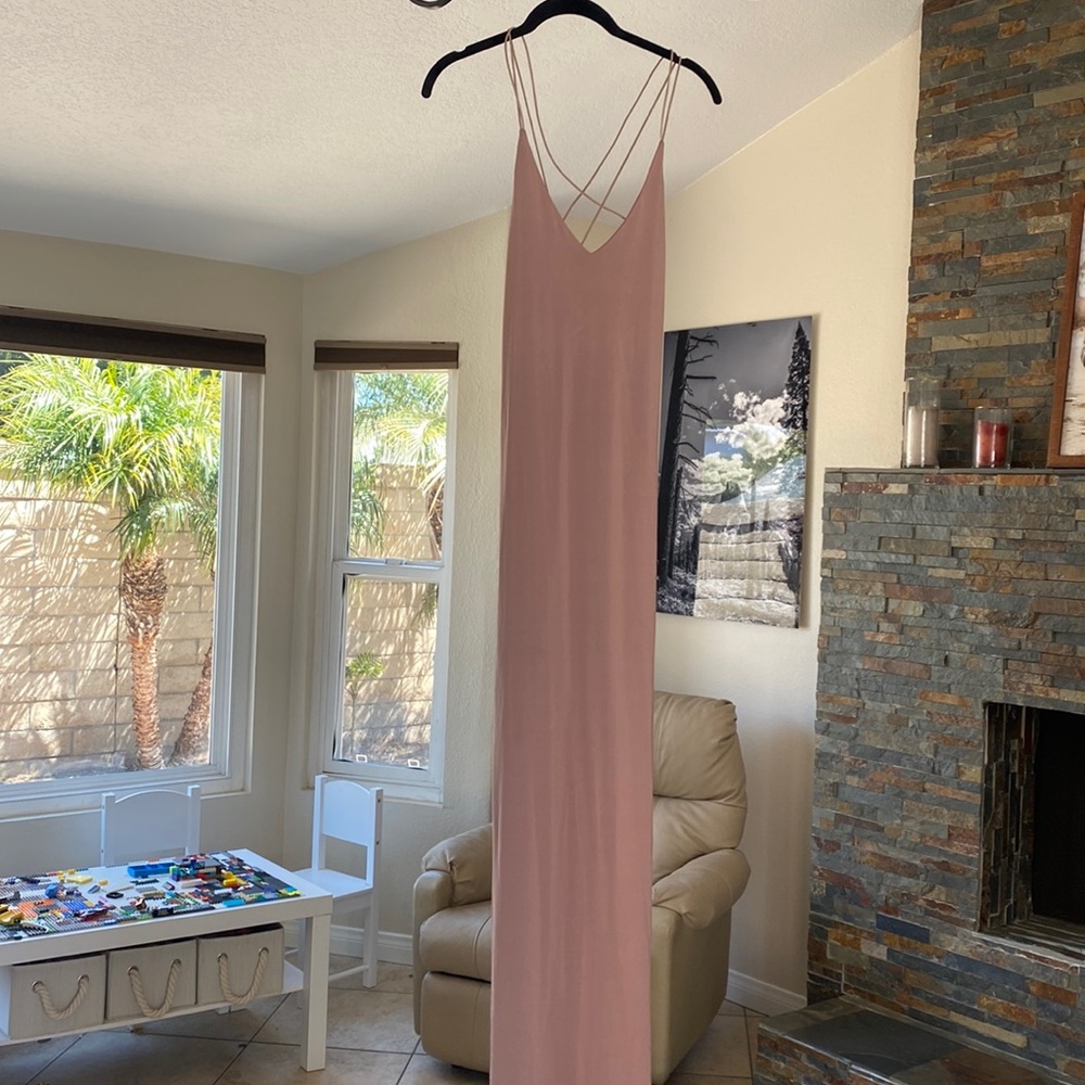 Long mauve fitted dress